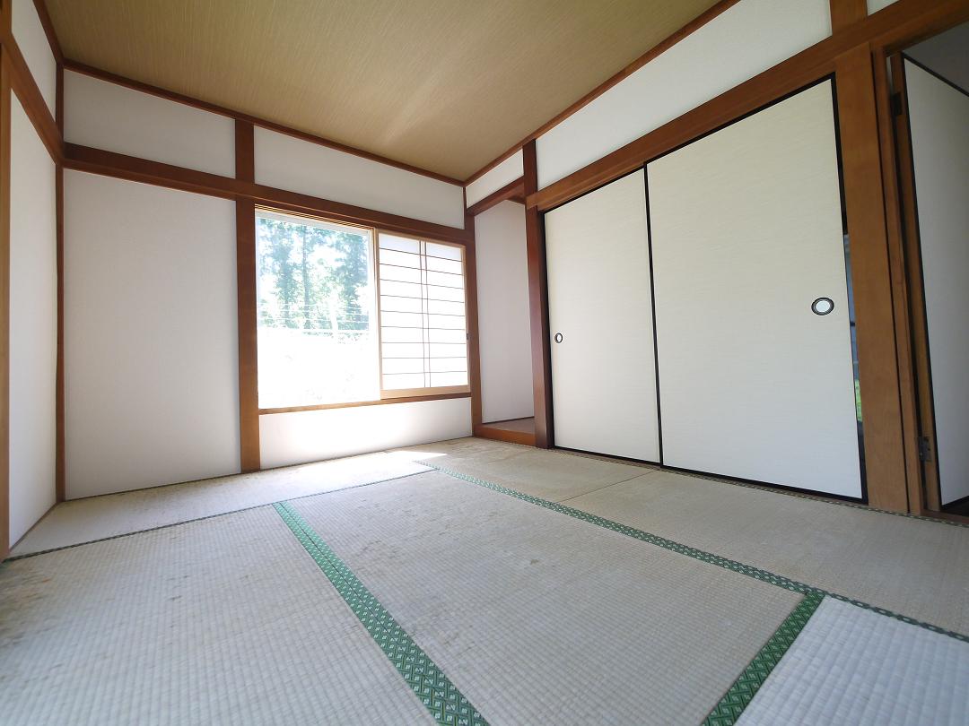 ご家族みんなが裸足でくつろげる特別な空間和室6帖