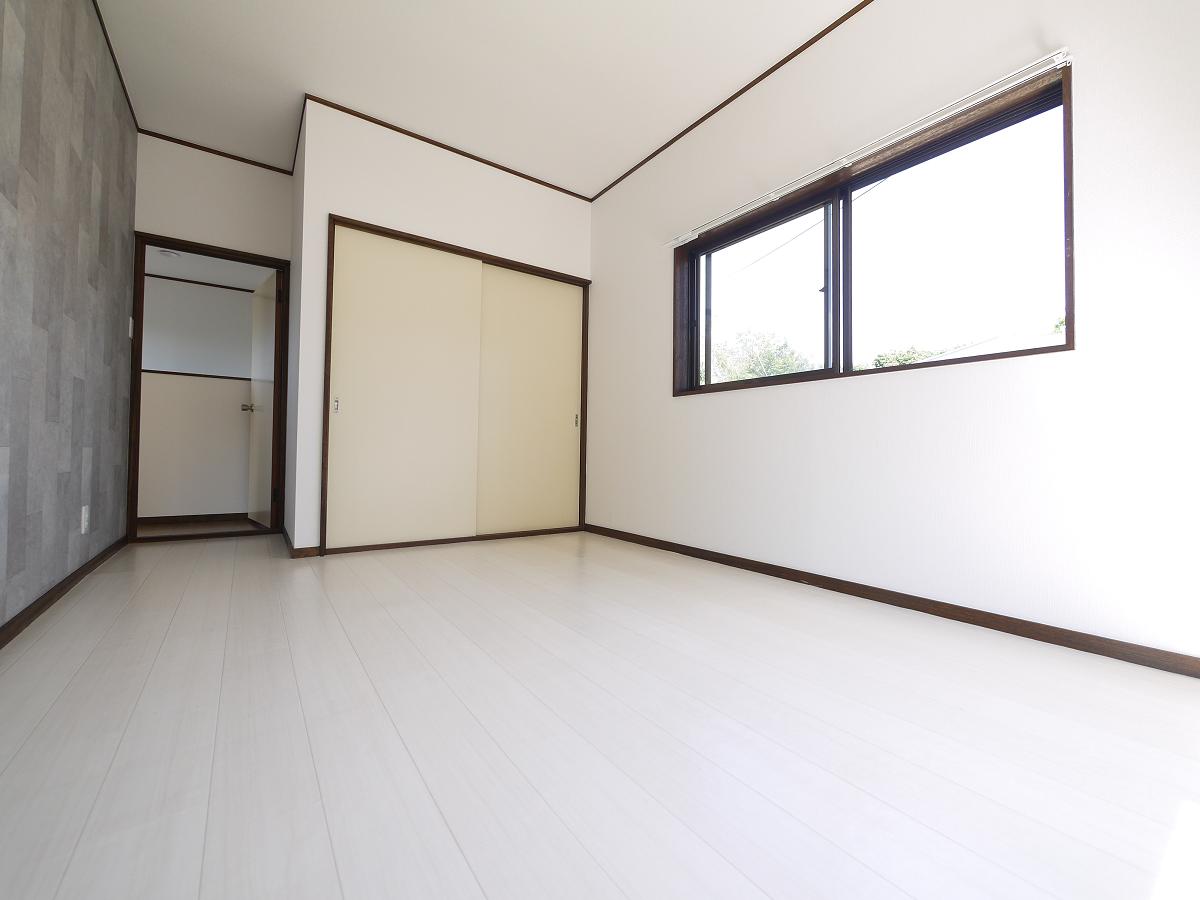 2F洋室6.5帖です
