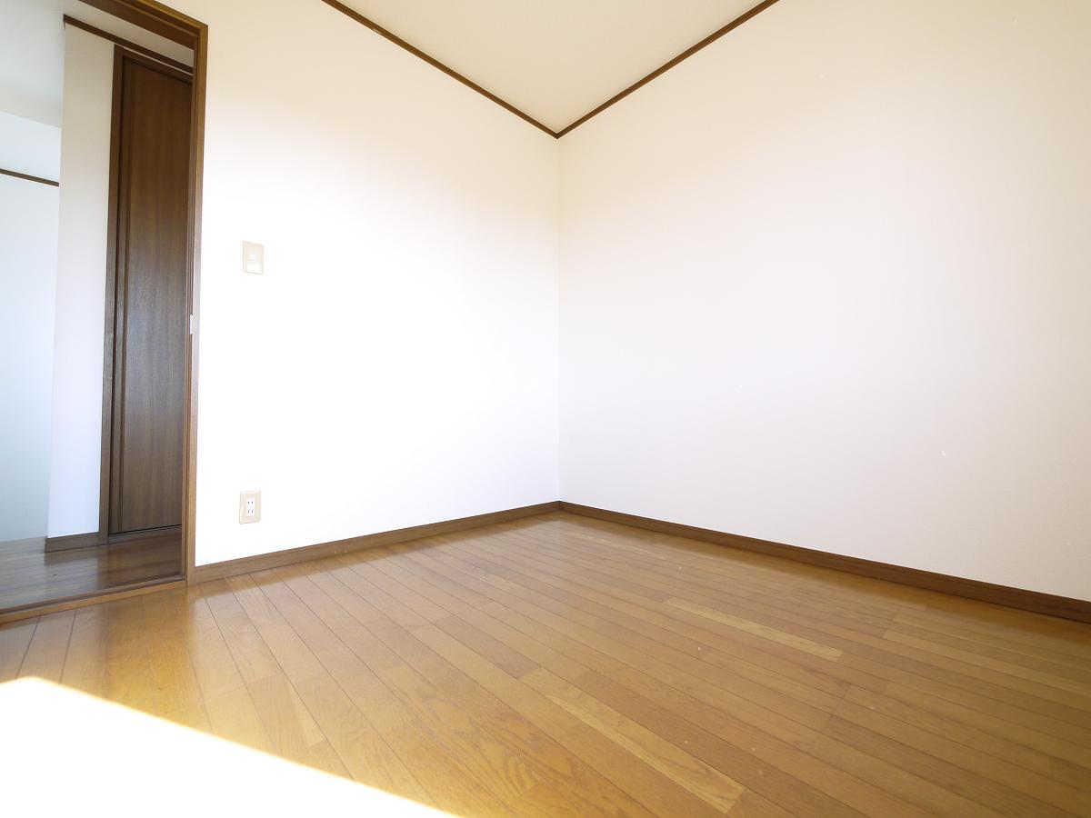 2F洋室4.5帖です