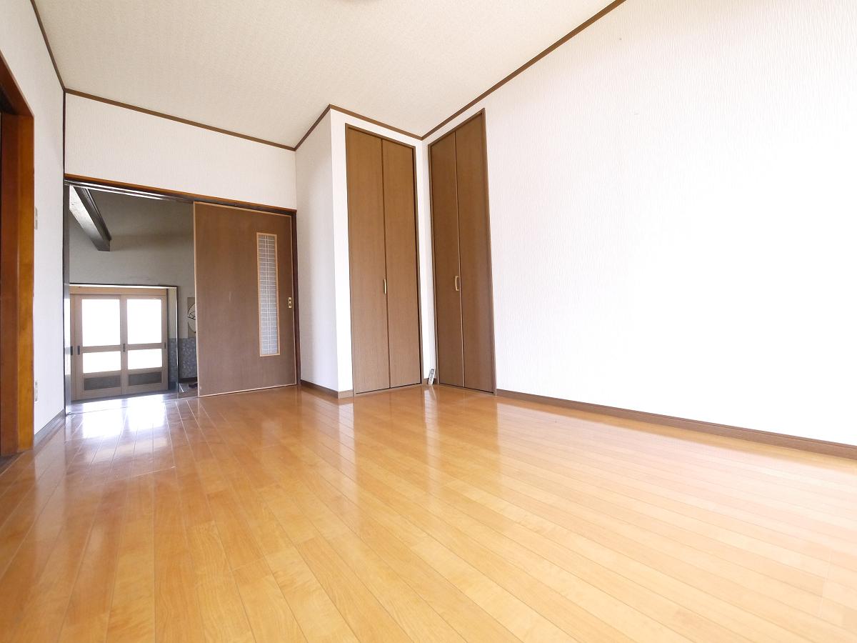 洋室7.5帖です