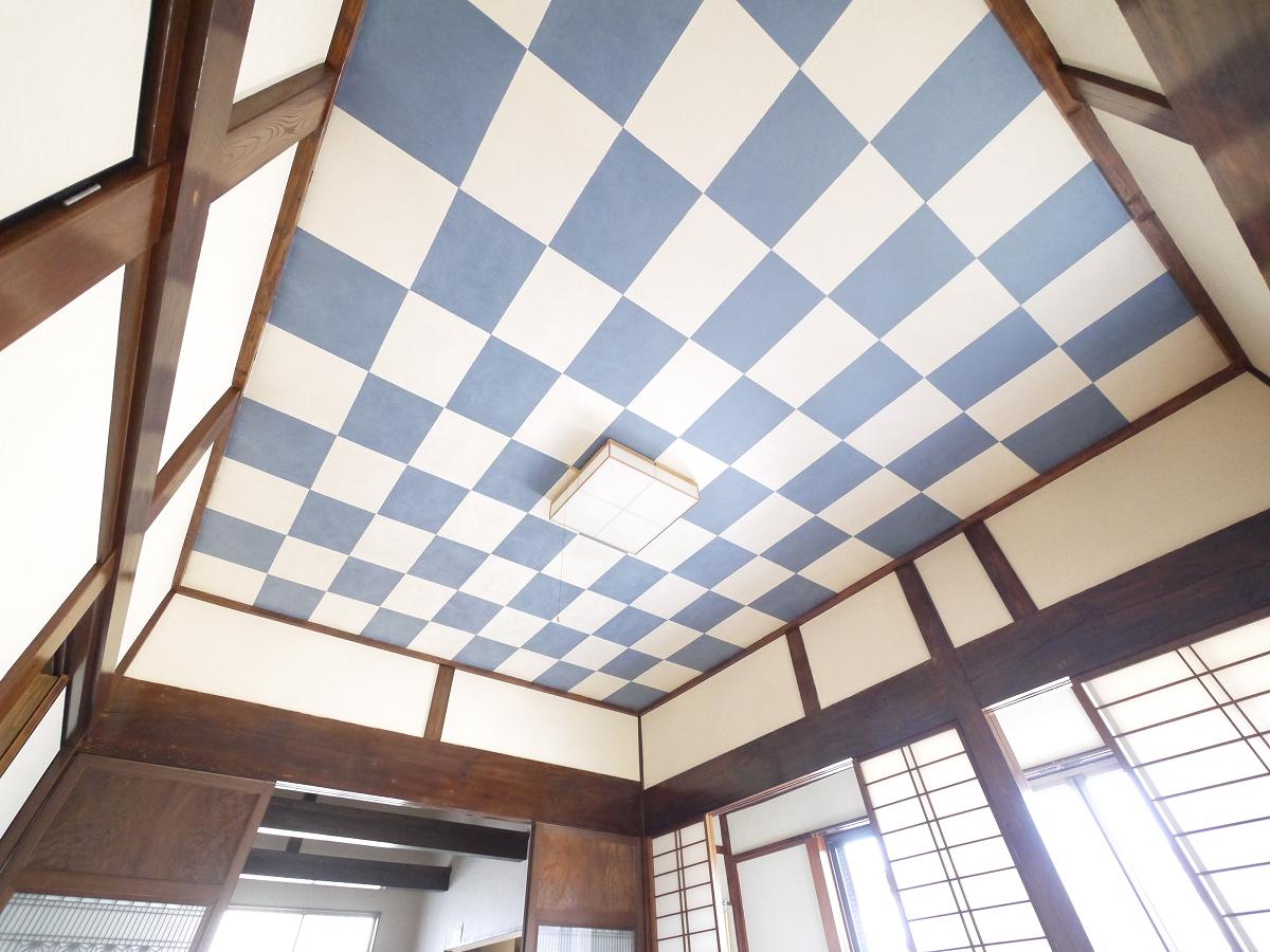 洋室10帖です