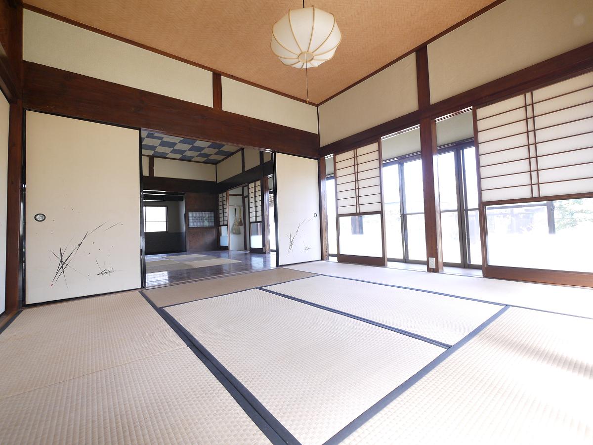 和室8帖です