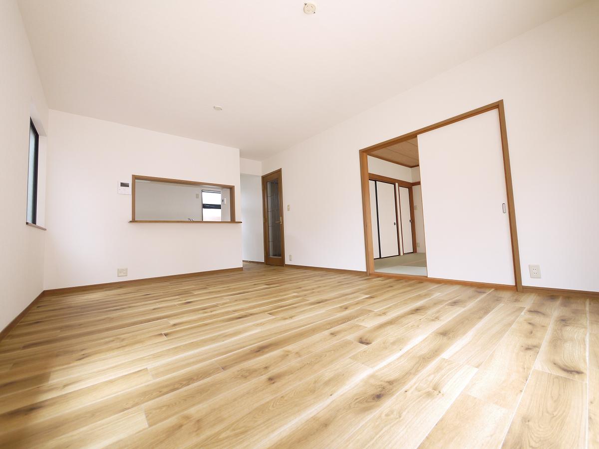 16帖広さを確保したLDKは、和室と一体化して利用すると24帖の大空間