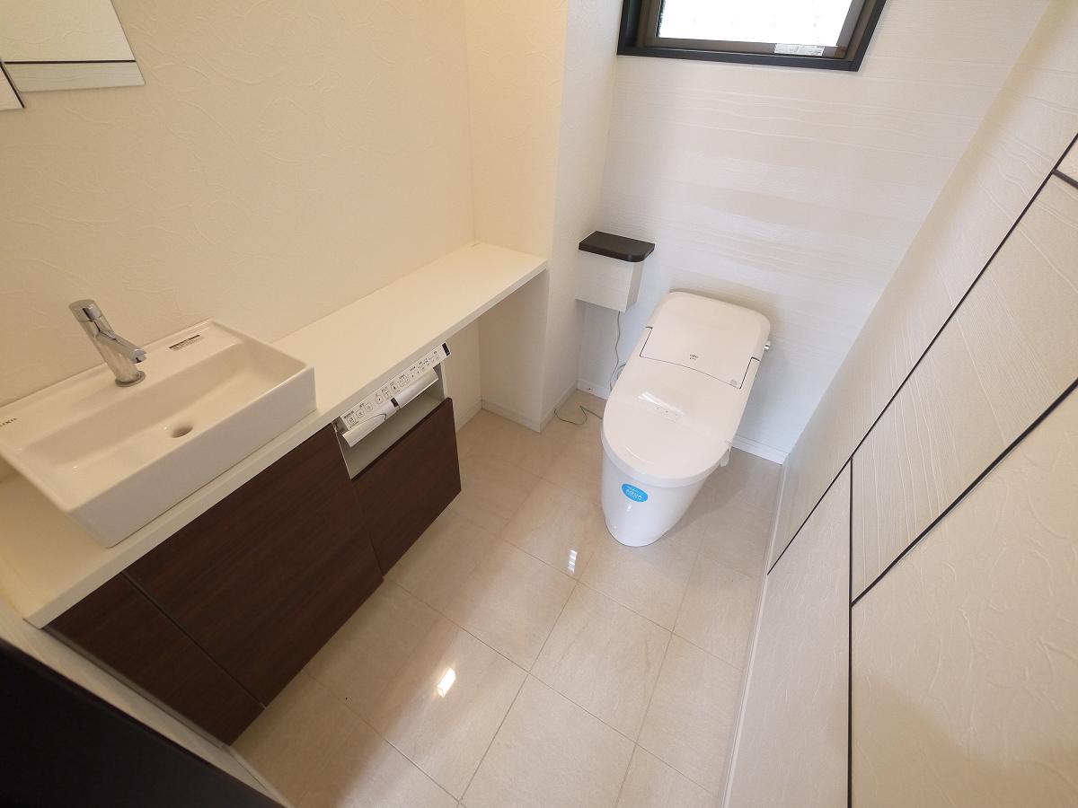 トイレはスッキリ快適ウォシュレット