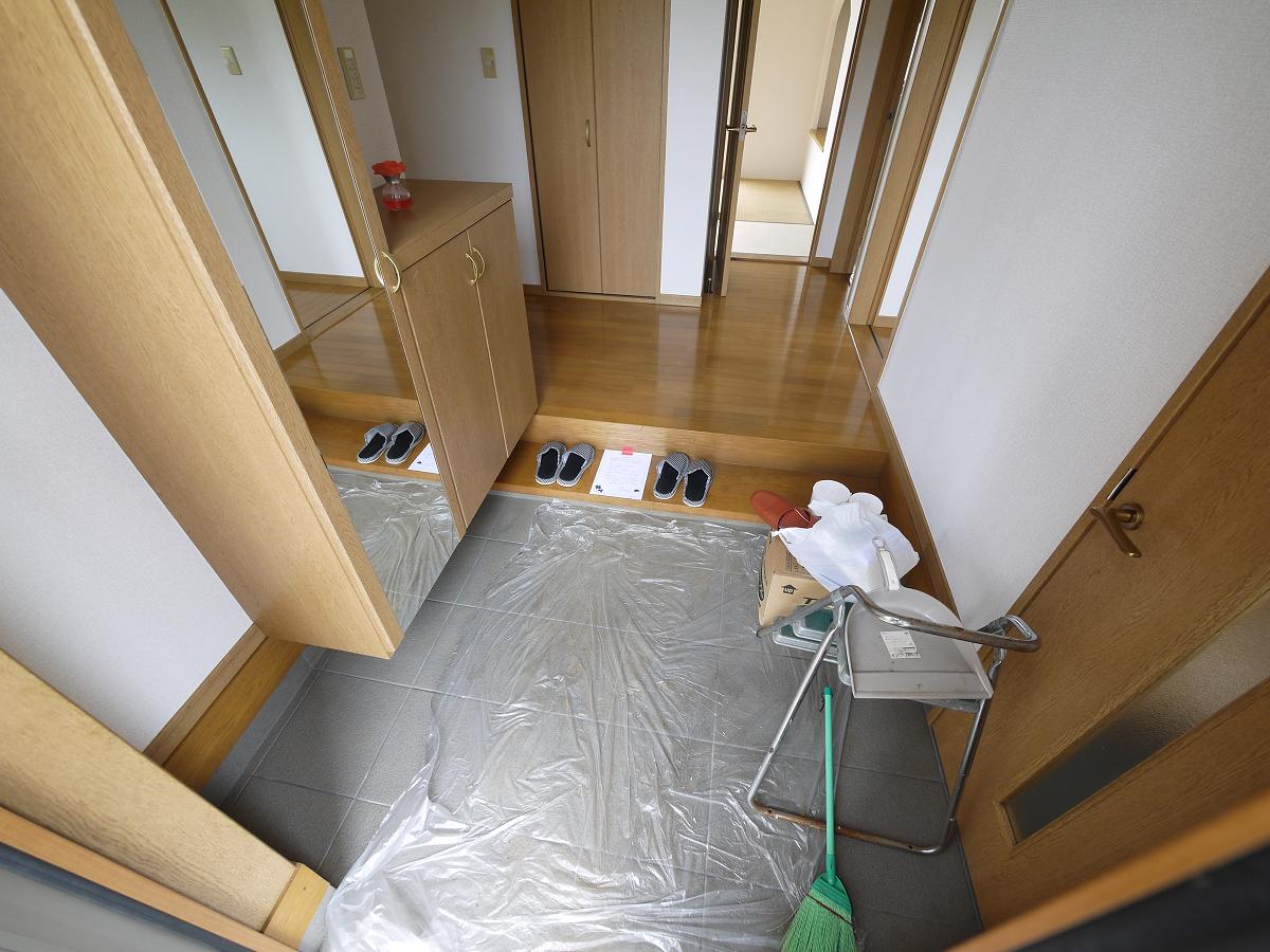 散らかりがちな玄関もスッキリの玄関収納付