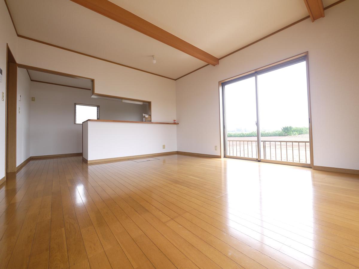 広々リビングは自然とご家族が集まる空間
