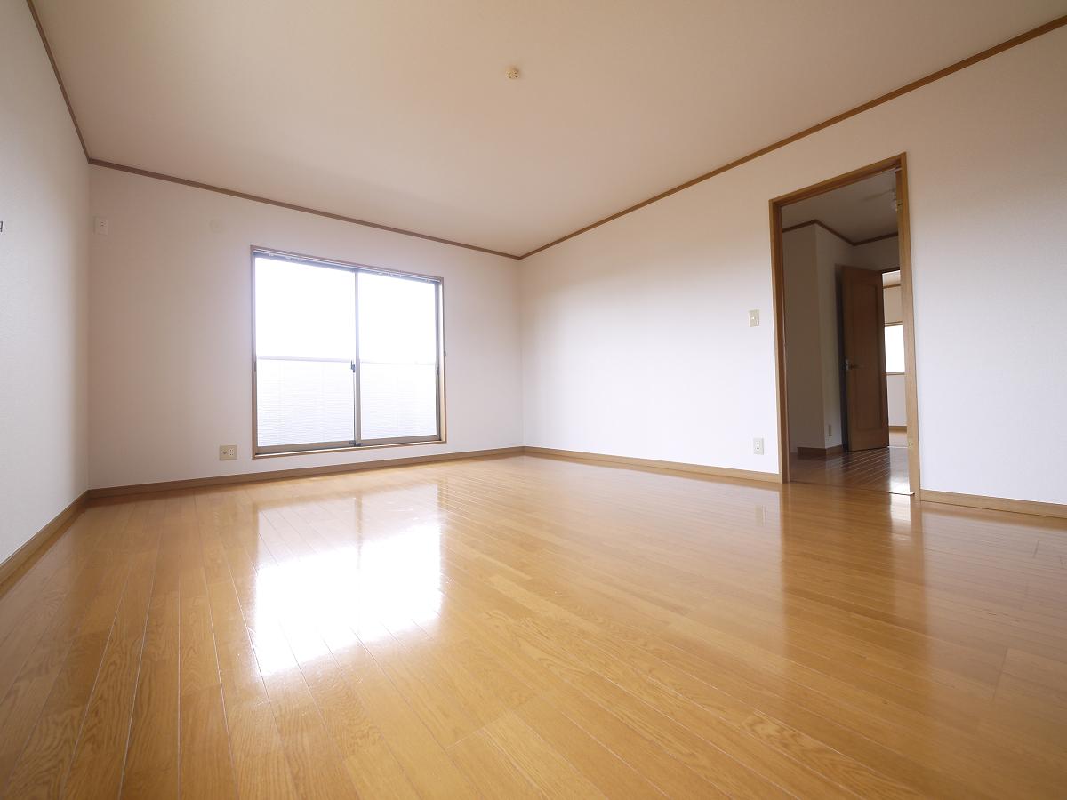 ゆとりの広さのベッドルーム 洋室12帖