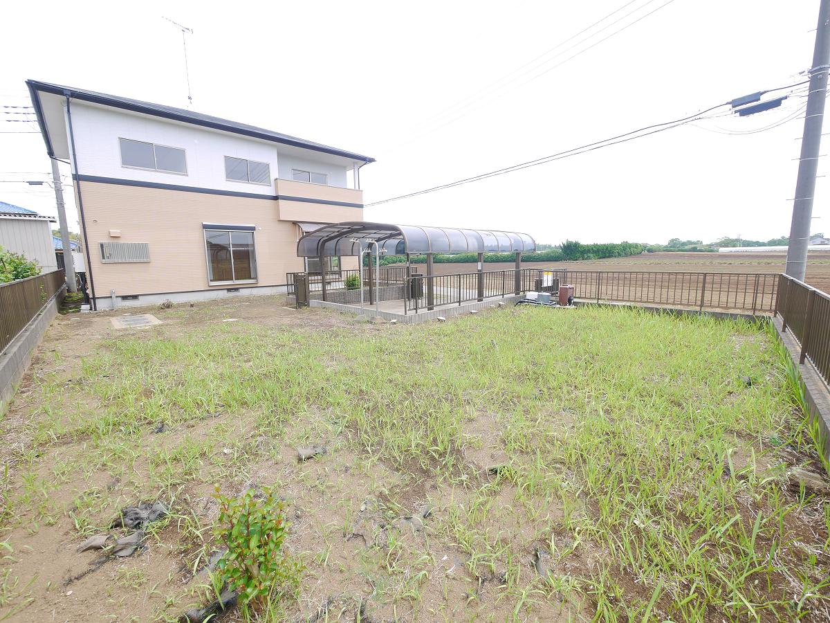 ゆとりの敷地で休日には家庭菜園、バーベキューも可能です
