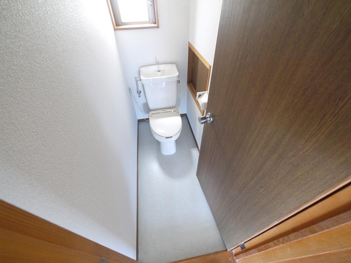 1Fトイレです