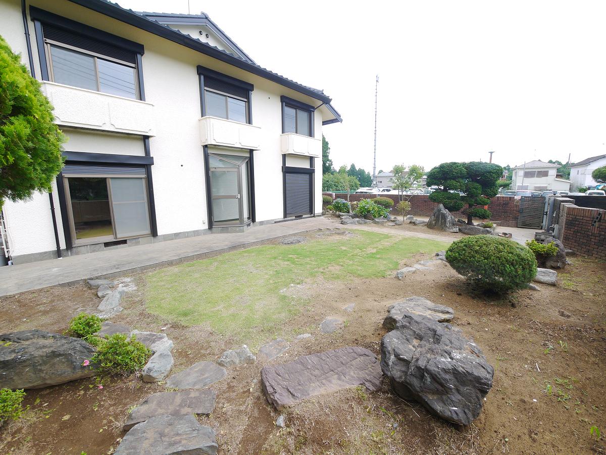 ゆとりの敷地で休日には家庭菜園、バーベキューが楽しめます