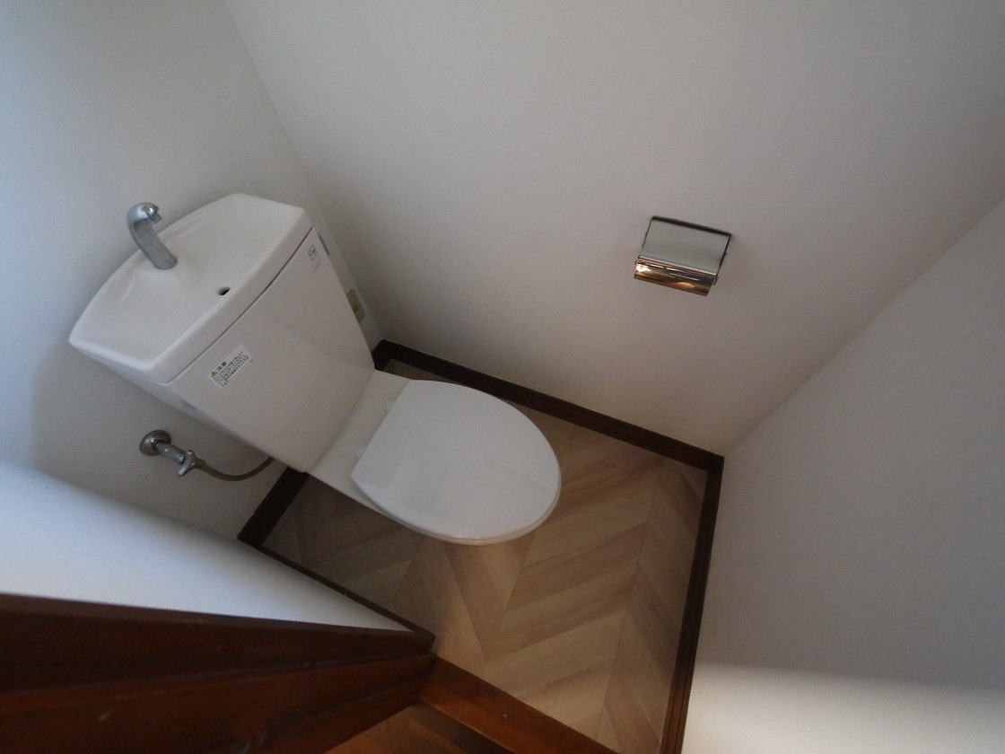 1Fトイレです