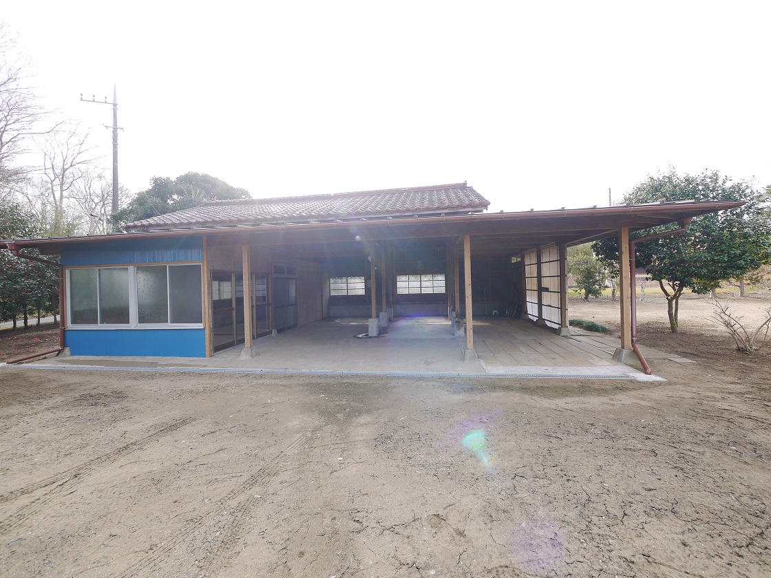 付属建物です(ガレージとしても使用できます)