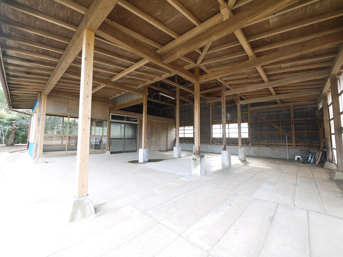 付属建物です(ガレージとしても使用できます)