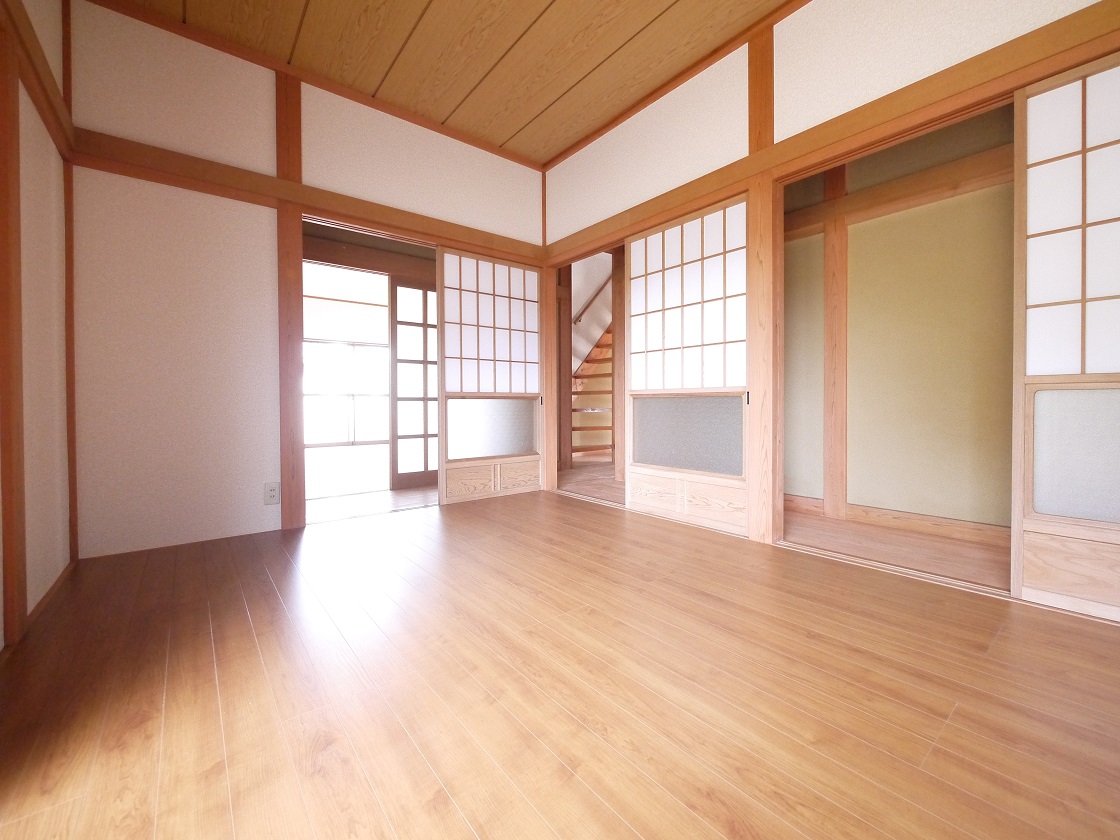 1F洋室6帖です