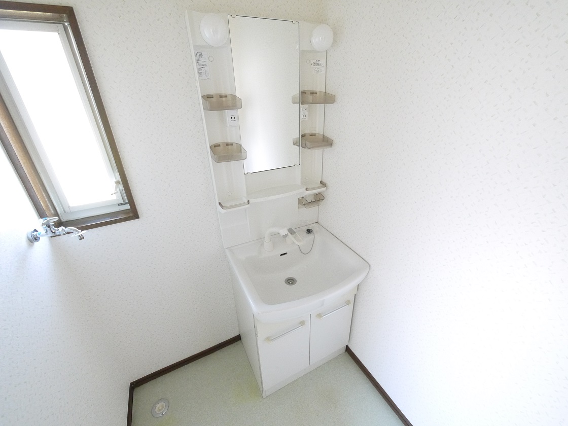 暮らしを快適に変えるシャワー付洗面台