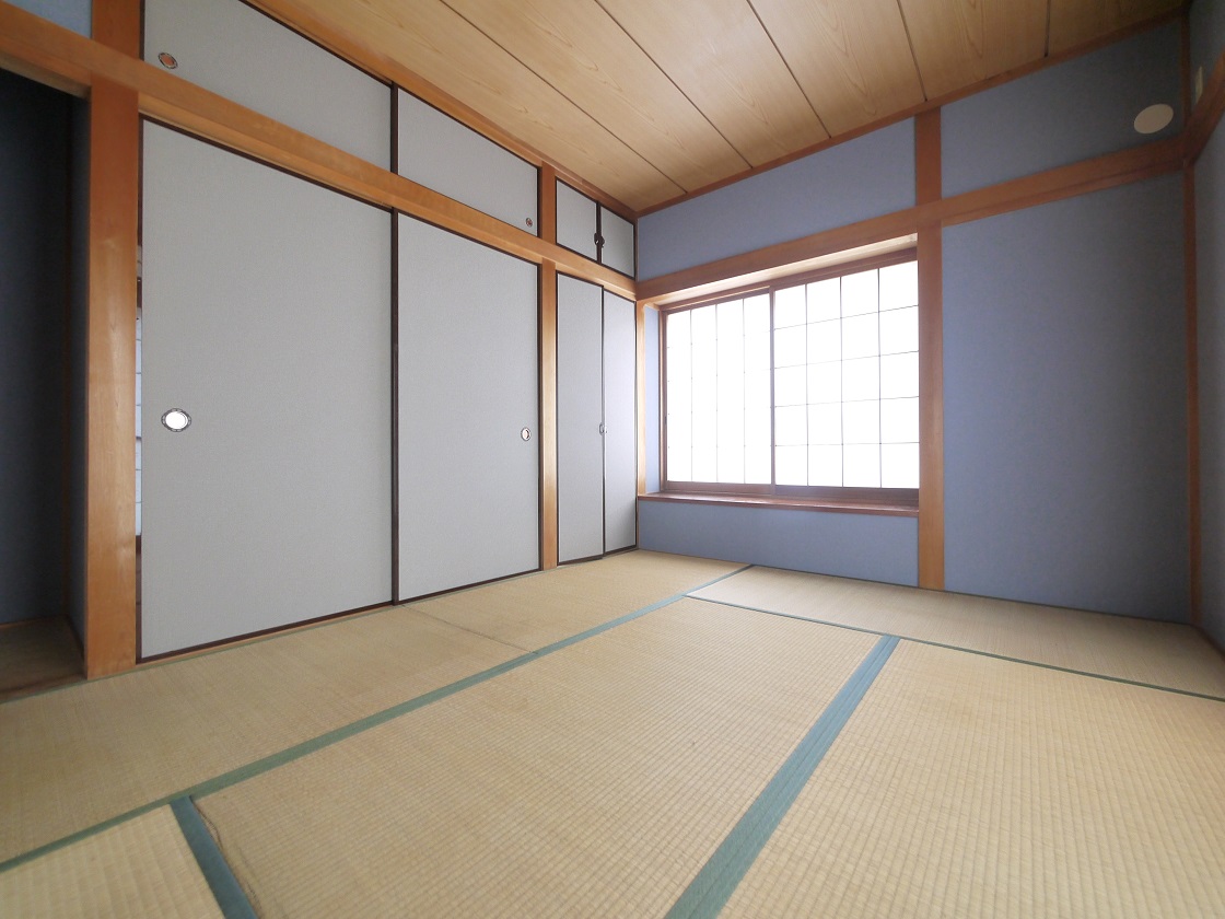 ゆとりある6帖の和室です