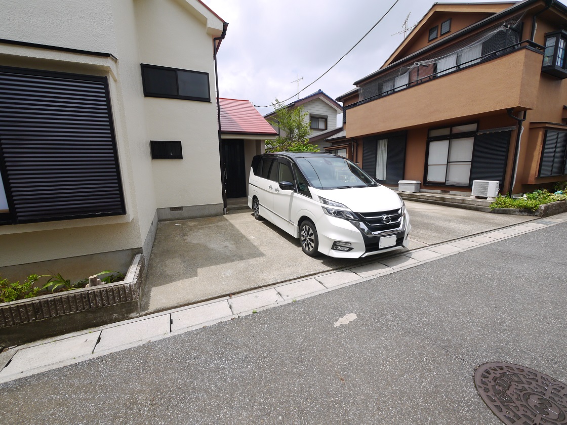 セカンドカーにも便利な駐車2台