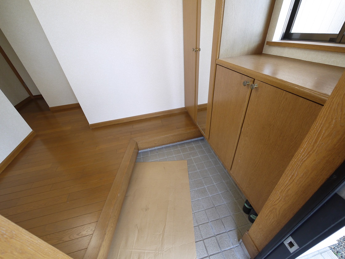 散らかりがちな玄関もスッキリの玄関収納付です