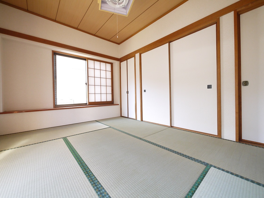 採光の良い和室はのんびりと寛げる空間 1F和室6帖
