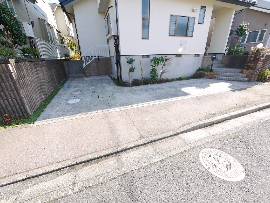セカンドカーにも便利な駐車2台可