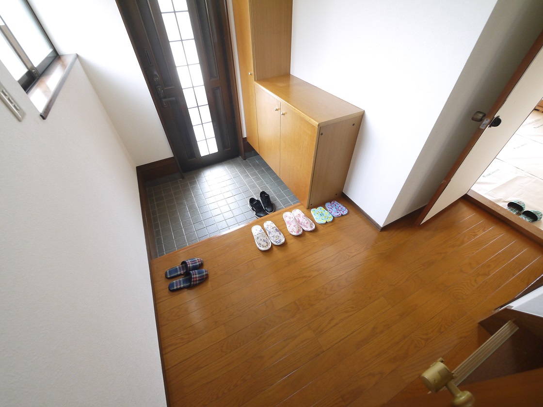 いつも気持ち良くご家族を迎えられる玄関収納付です