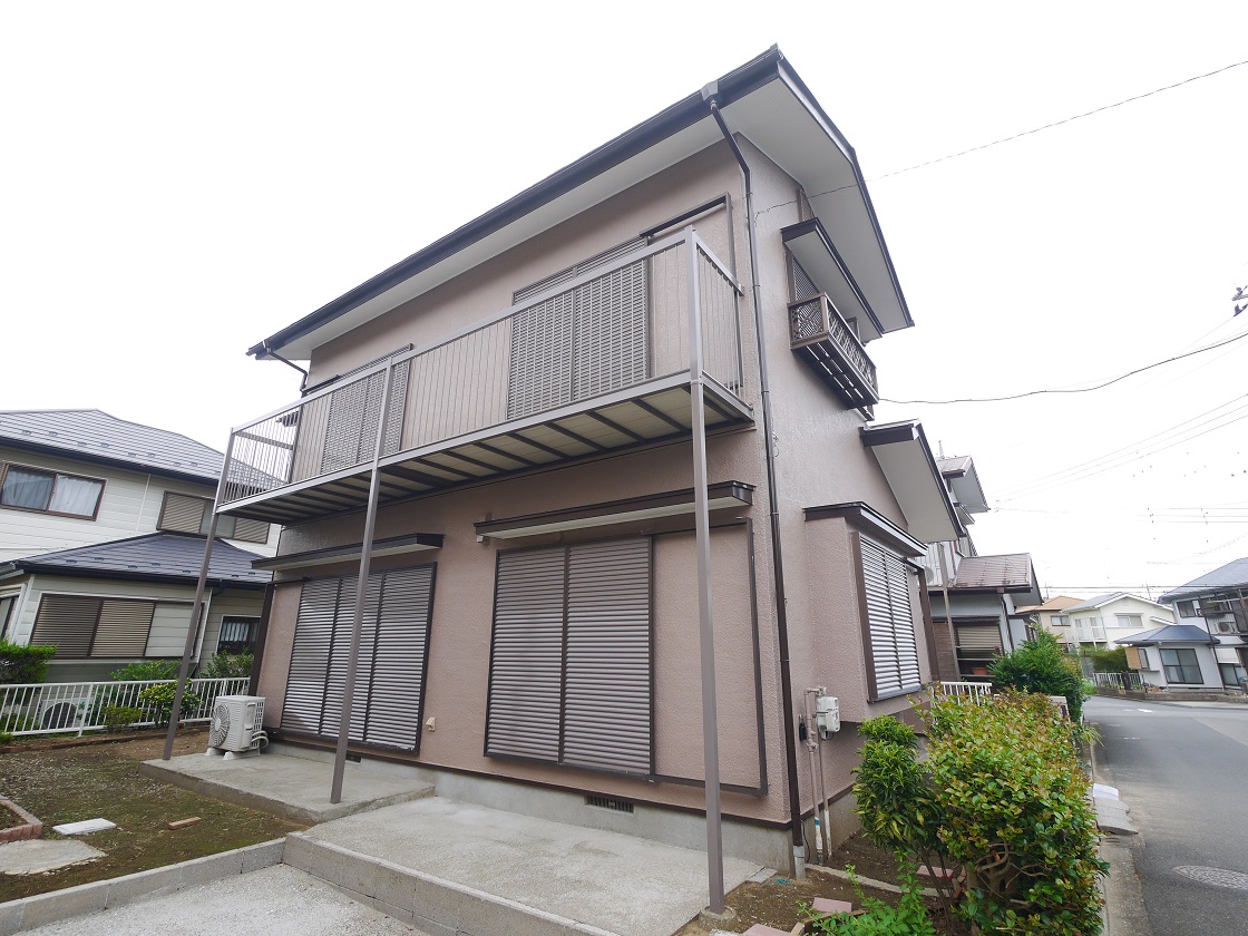 たっぷりの陽光に包まれる明るい住まい