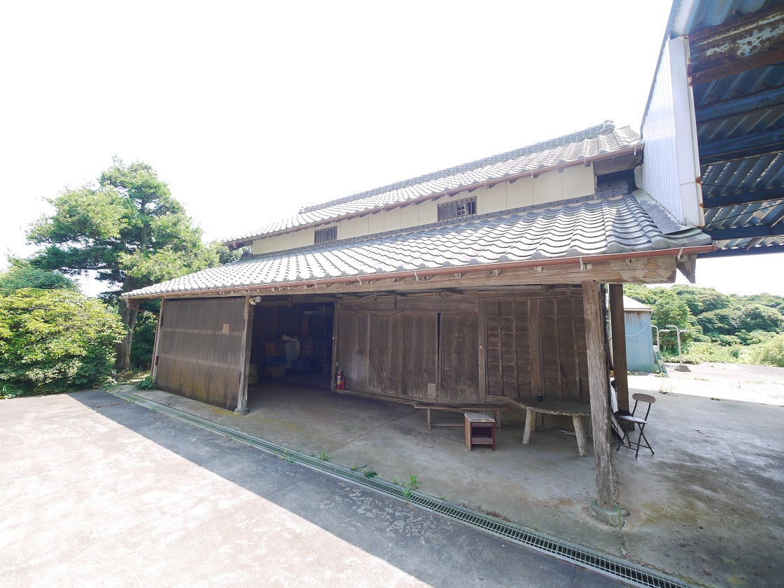 敷地内です