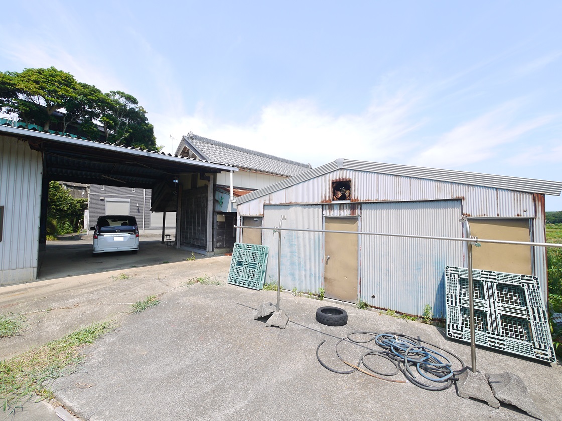 敷地内です
