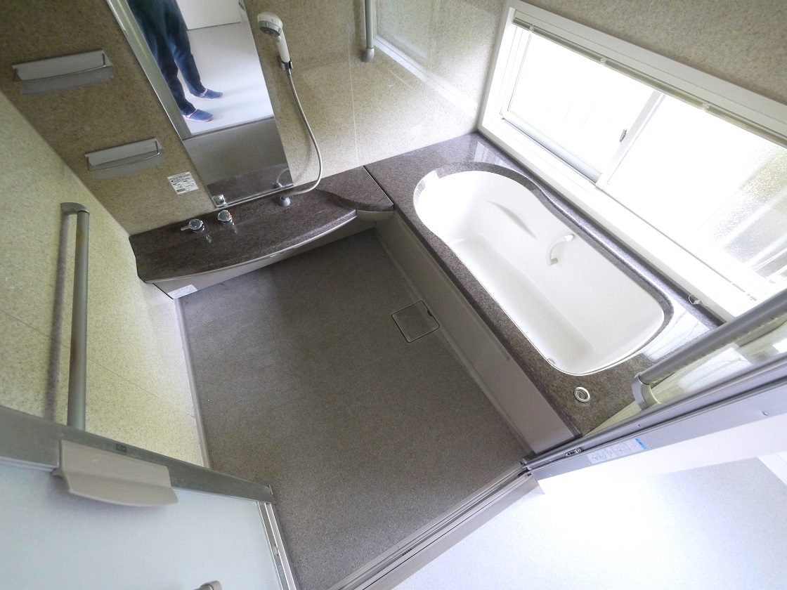 1.25坪広さを設けた浴室でゆったりバスタイム 雨の日のお洗濯にも大活躍な浴室乾燥機付