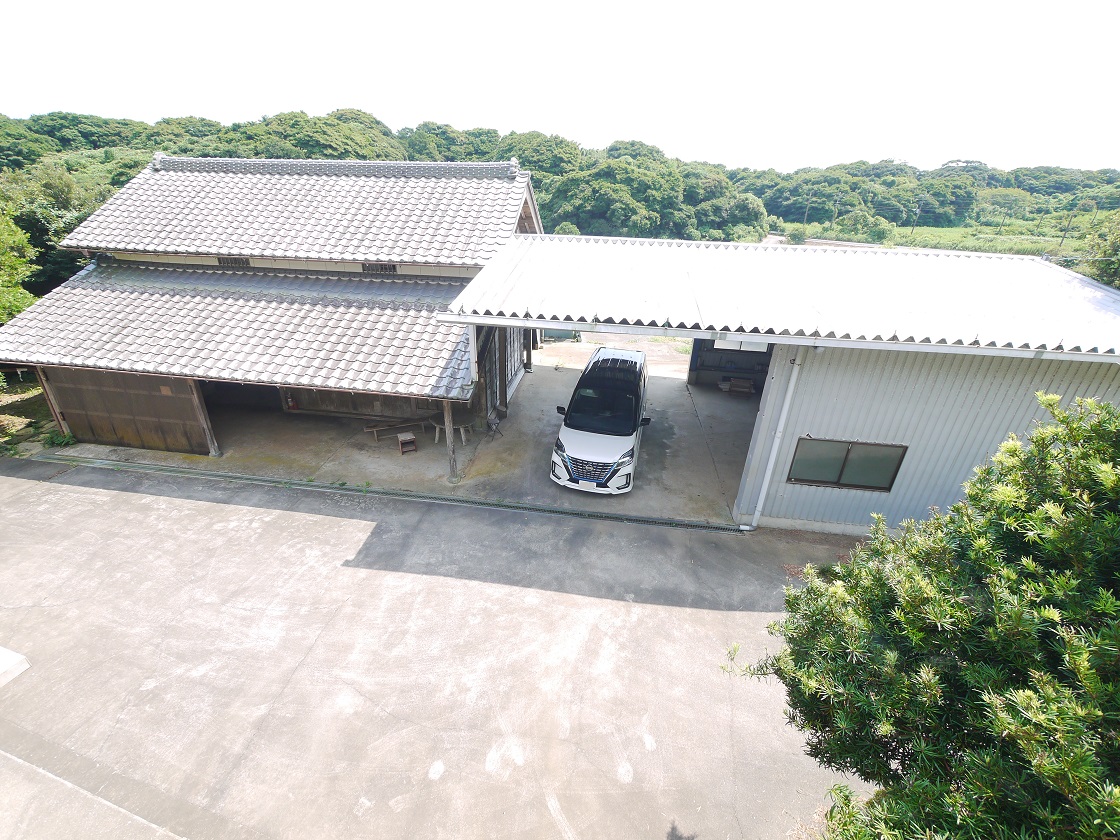敷地内です