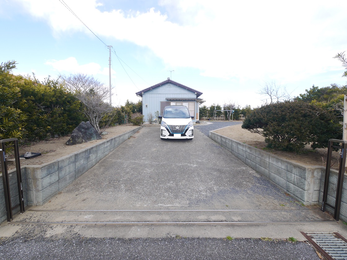 カースペースです
