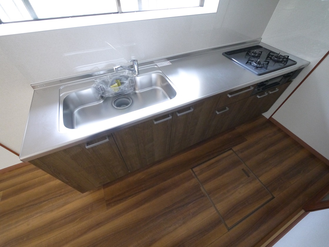 お料理好きのママにはうれしいゆったりとした新品キッチンです