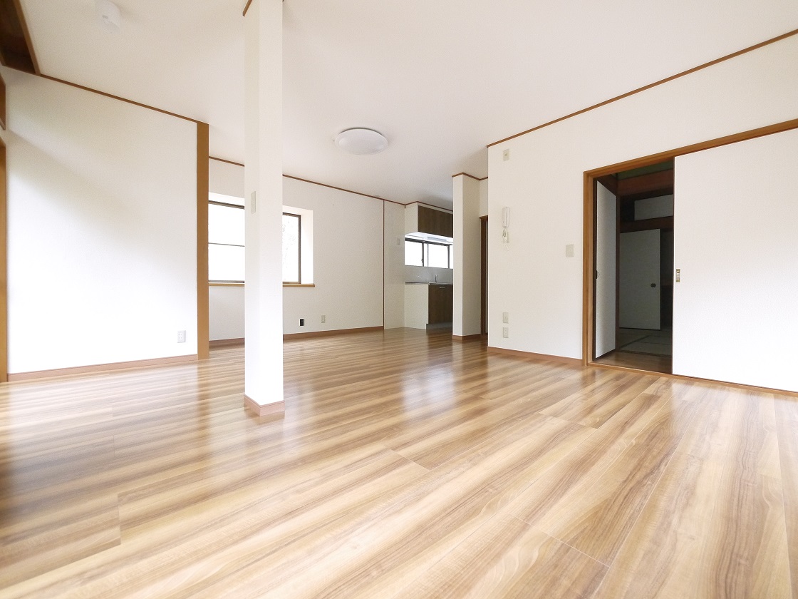 開放感に満たされる、家族の和み空間です