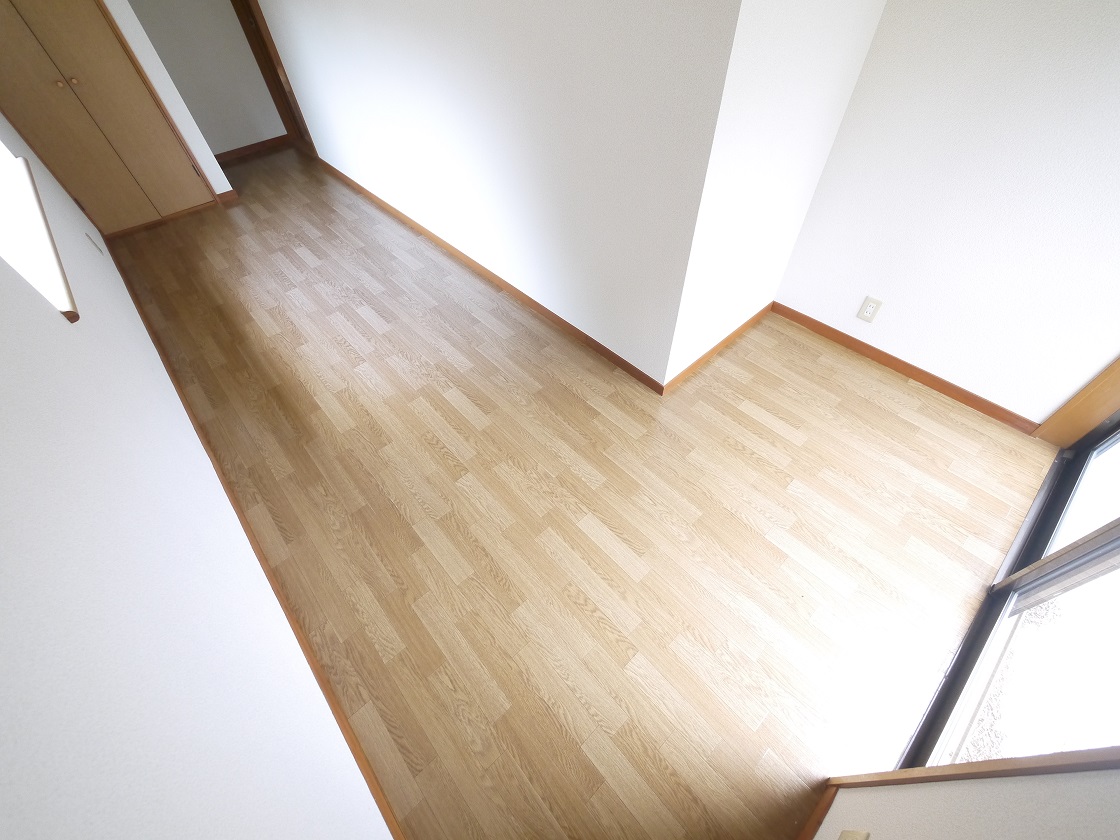 2F洋室6.7帖です