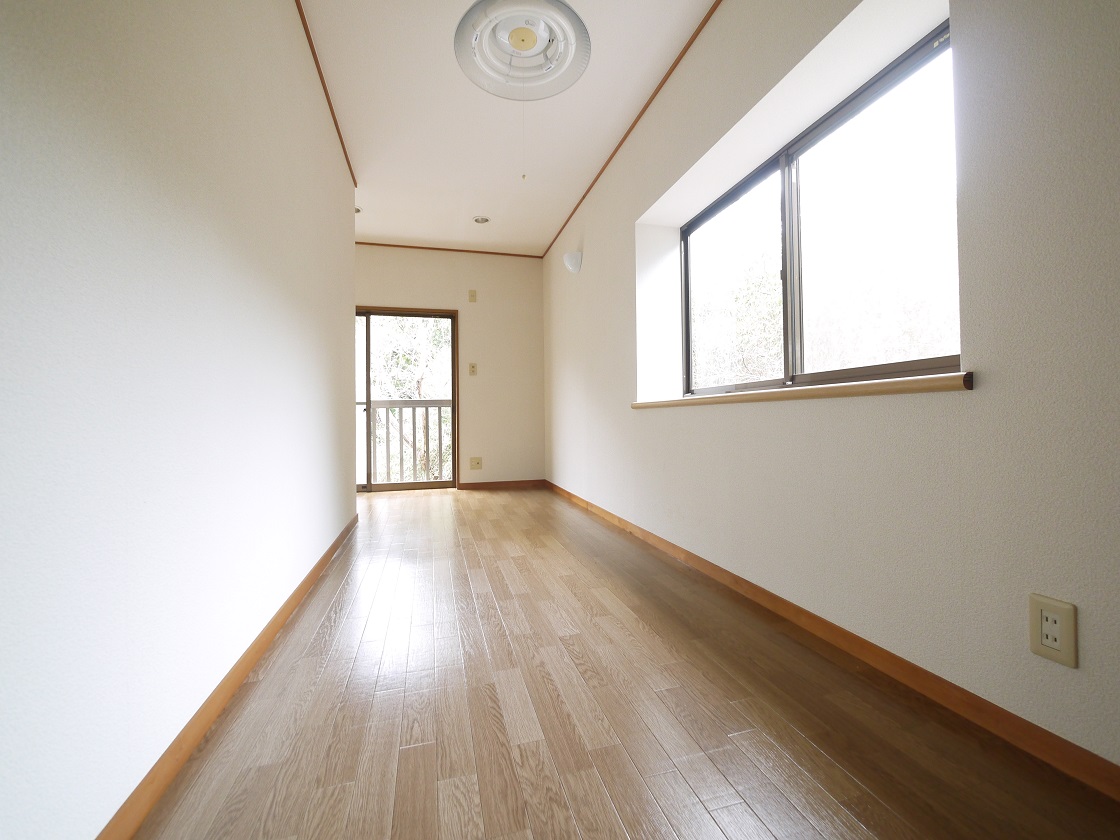 2F洋室6.7帖です