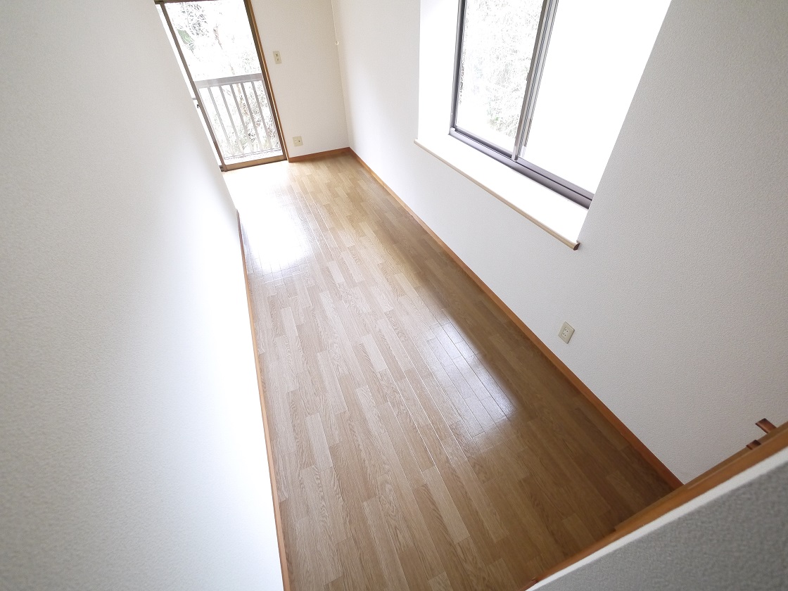 2F洋室6.7帖です