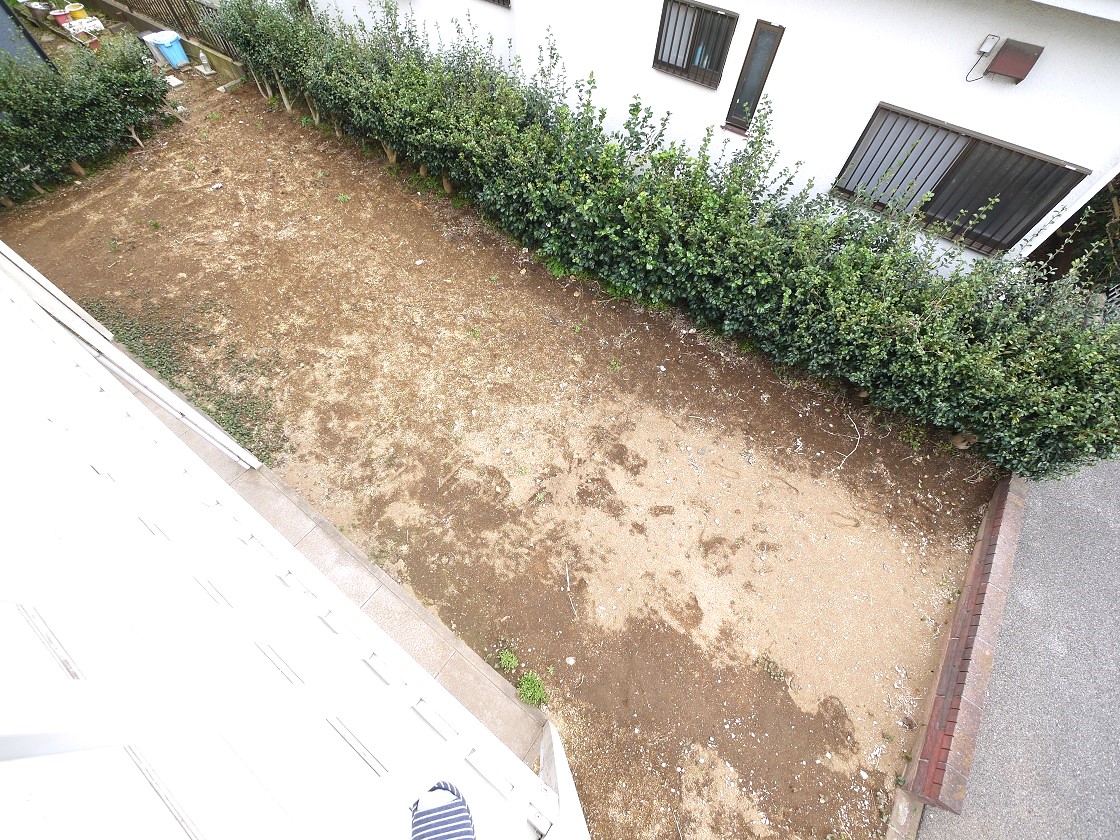 これだけ広いとお庭でガーデニングや家庭菜園も楽しめますね。