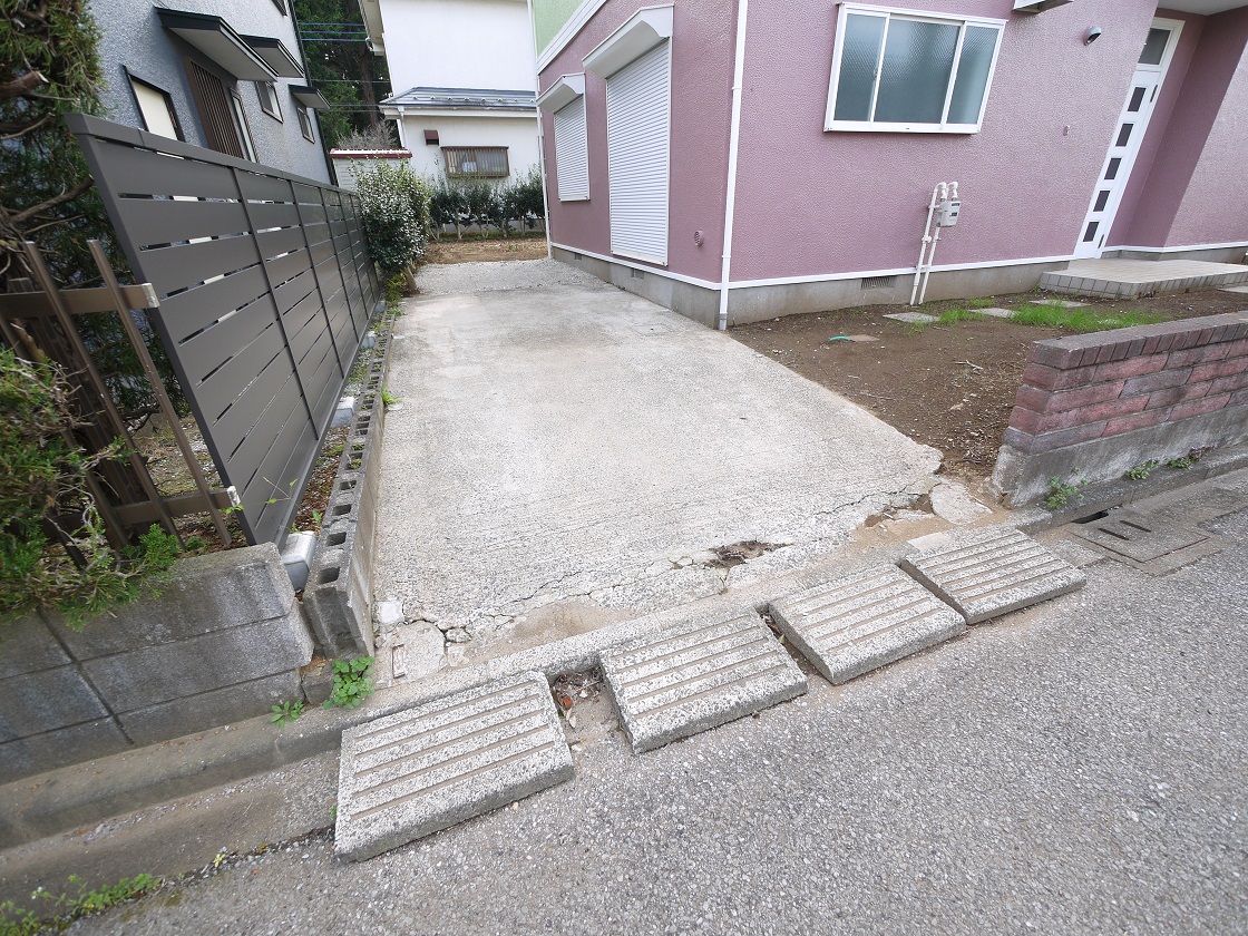 セカンドカーにも便利な駐車2台