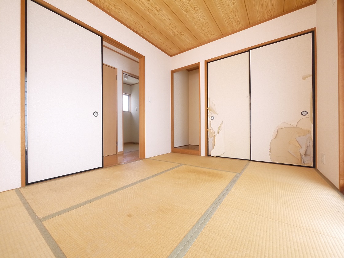 採光の良い和室はのんびりと寛げる空間 1F和室6帖