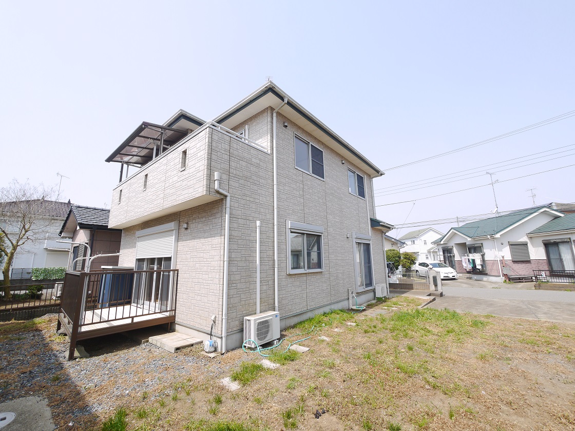 たっぷりの陽光に包まれる明るい住まい