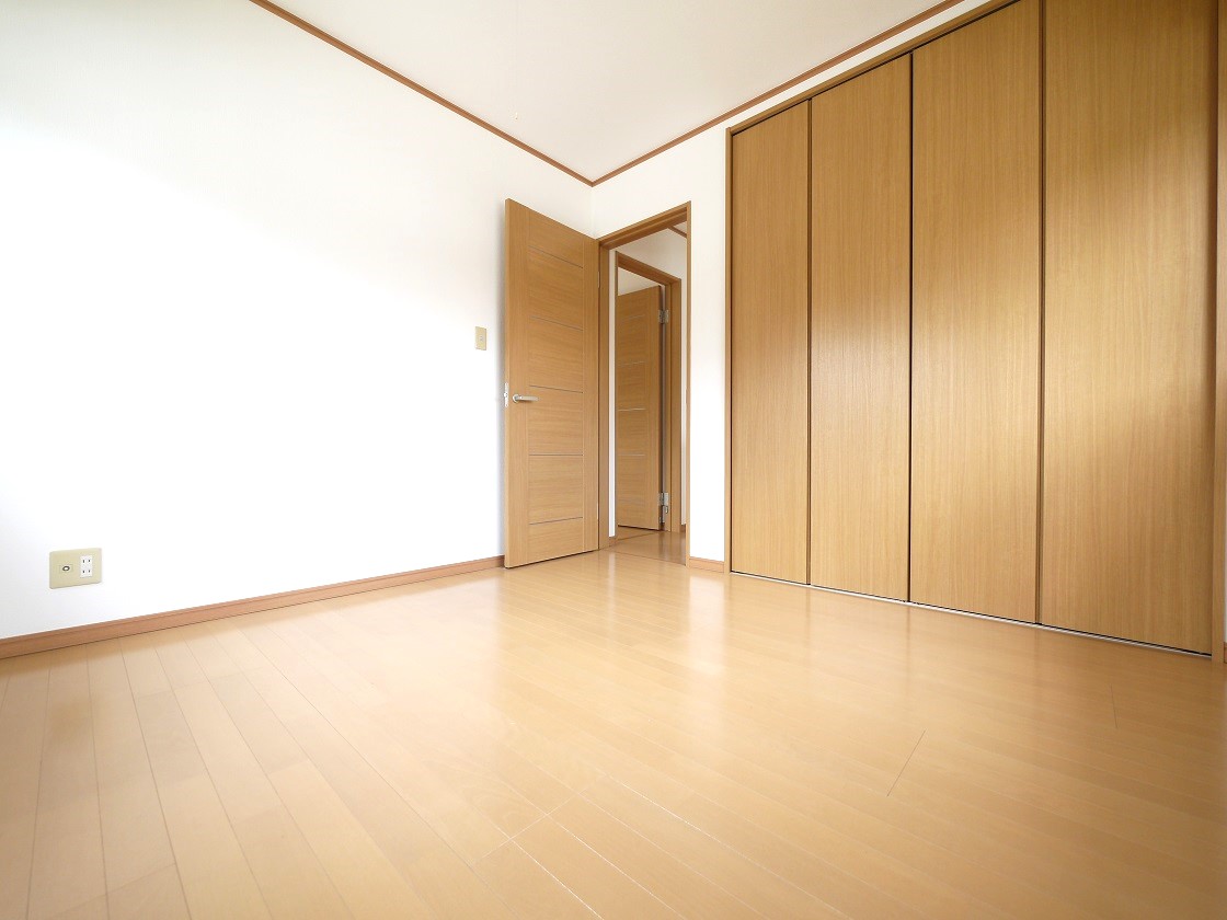 2F洋室5.4帖です