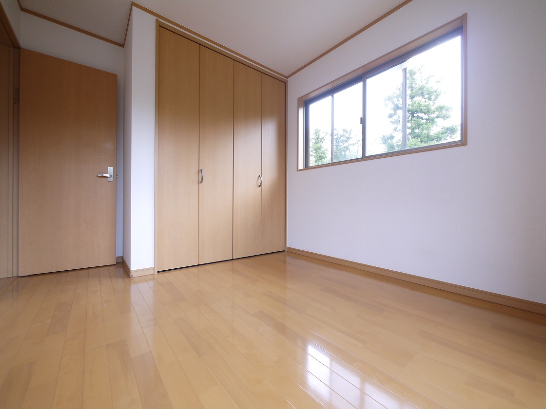 2F洋室5.3帖です