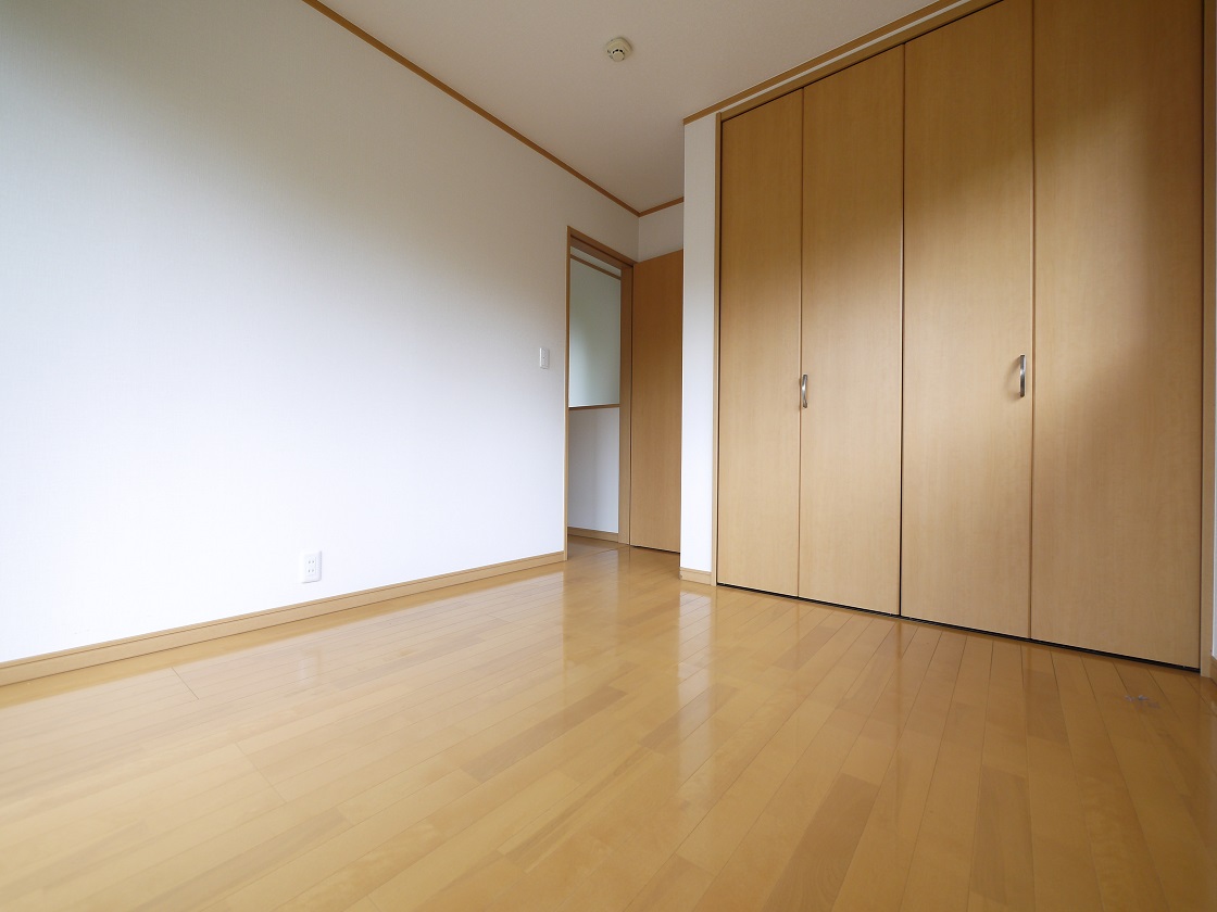 2F洋室5.3帖です