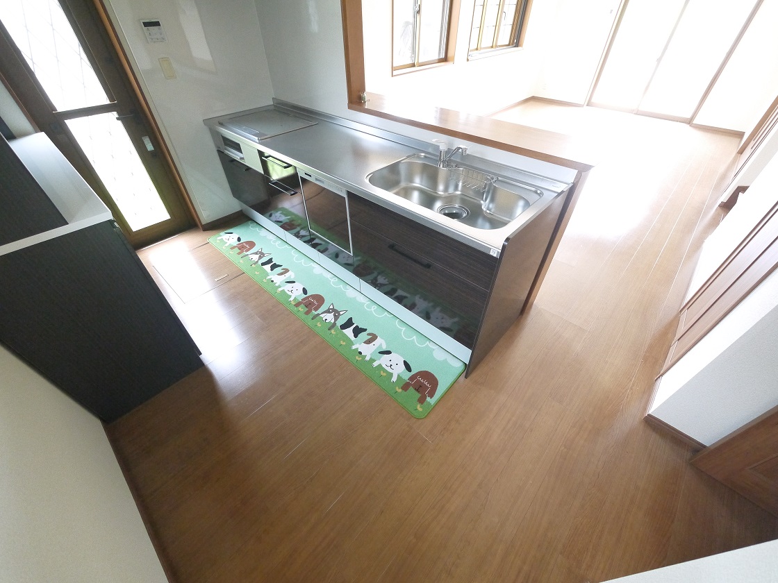 ゆとりあるキッチンスペースです