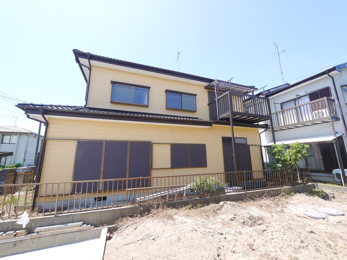 開放感と採光、シンプルでいながら上質な空間を創出する住まい