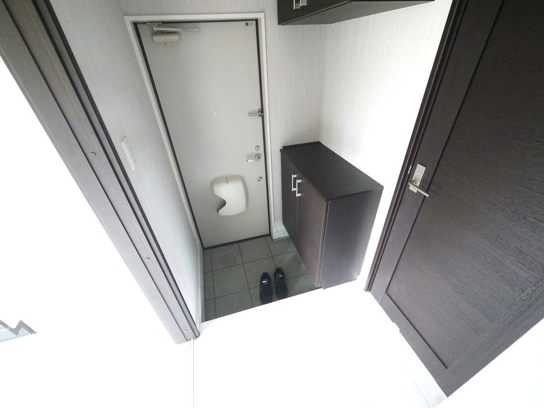 いつも気持ち良くご家族を迎えられる玄関収納付です