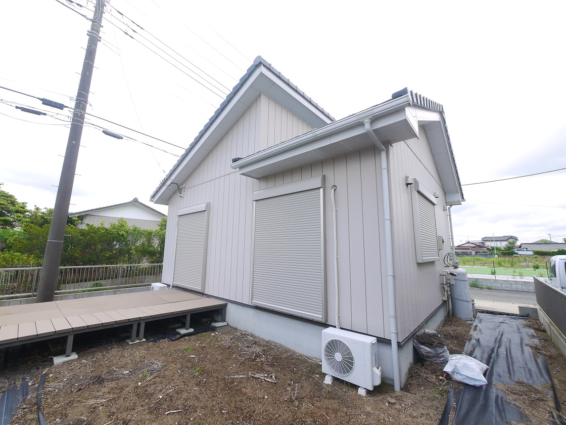 たっぷりの陽光に包まれる明るい住まい