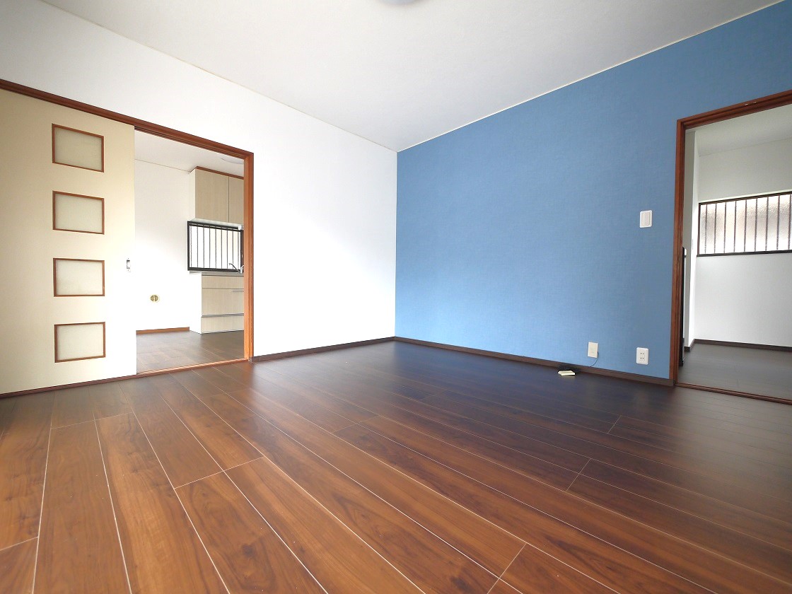 明るいリビングは自然とご家族が集まる空間