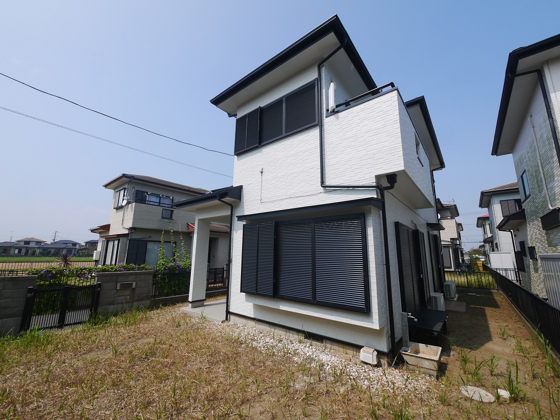 たっぷりの陽光と心地よい風が舞い込む住まい