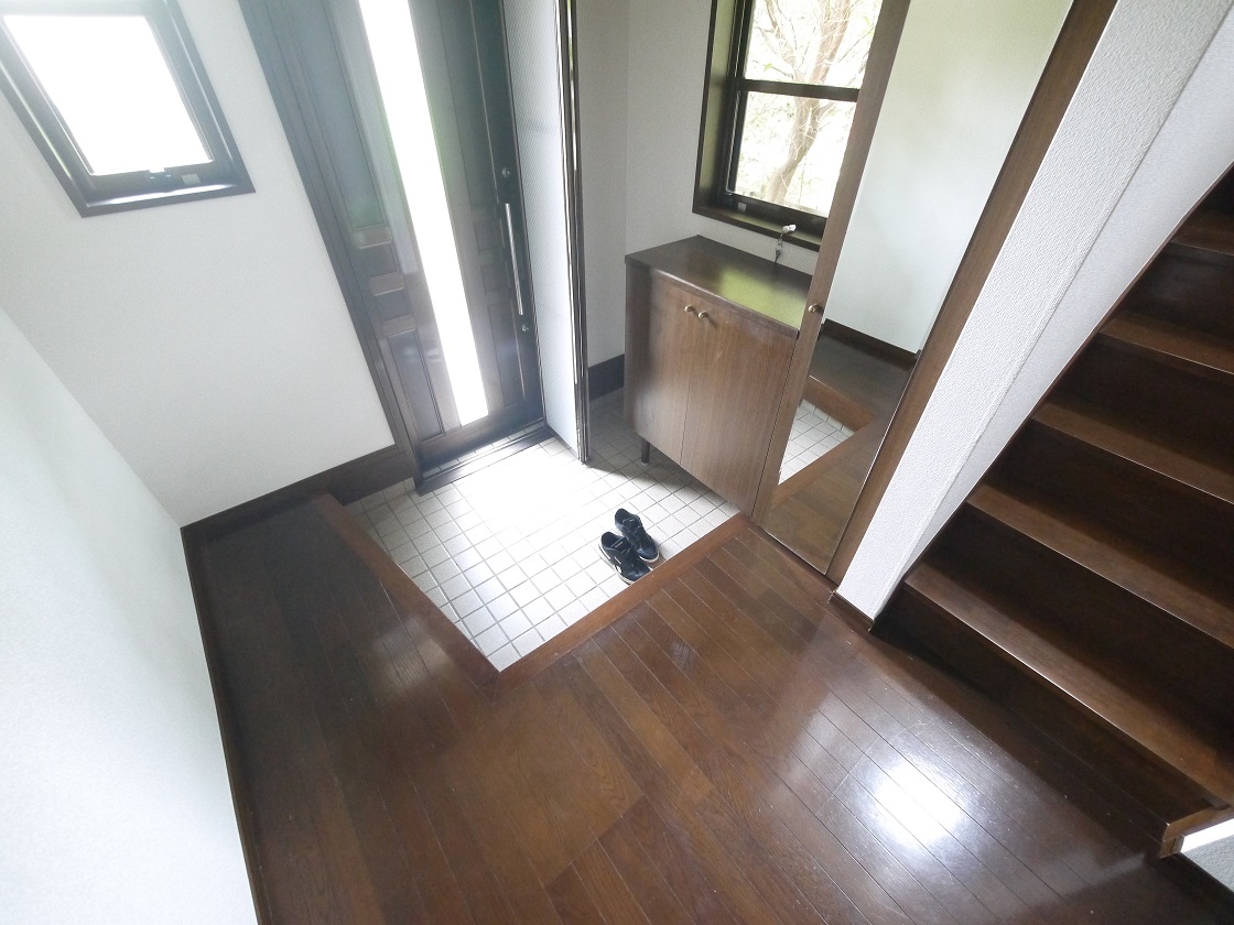 いつも気持ち良くご家族を迎えられる玄関収納付です